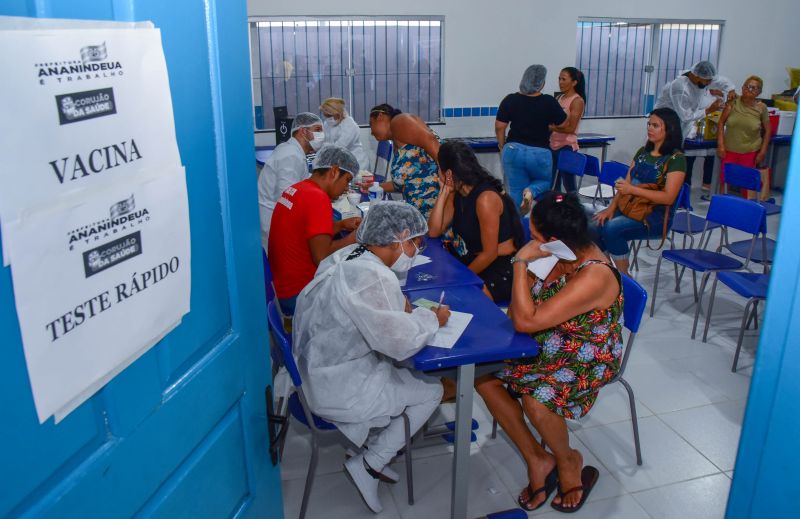 Corujão da Saúde na escola Lúcia Wanderley no bairro Guanabara