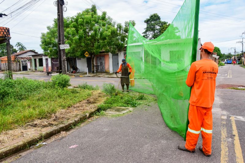 Programa Prefeitura Em Movimento, Imagens de roçagem e limpeza da rua Antonio Concelheiro na comunidade Marighella no Aurá