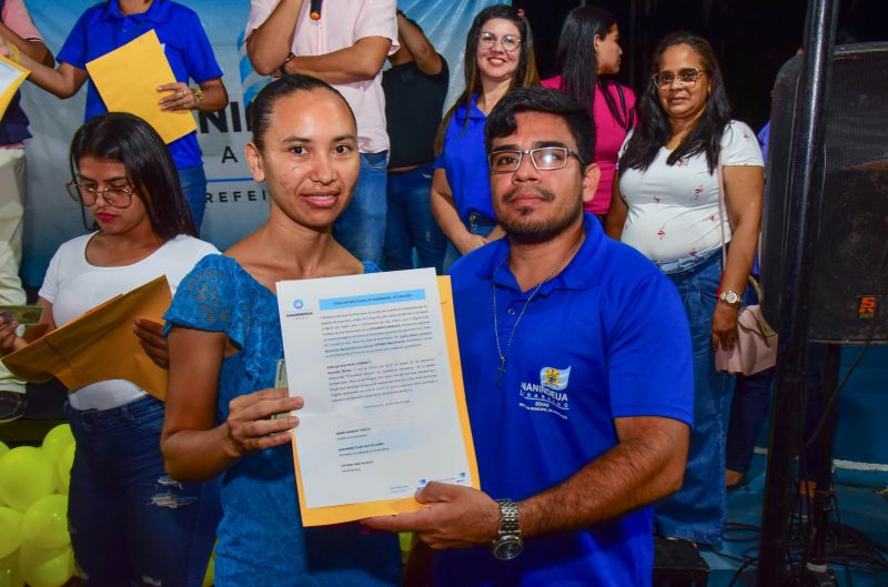 Entrega de Títulos de Propriedade na Comunidade Muralha no bairro Maguari