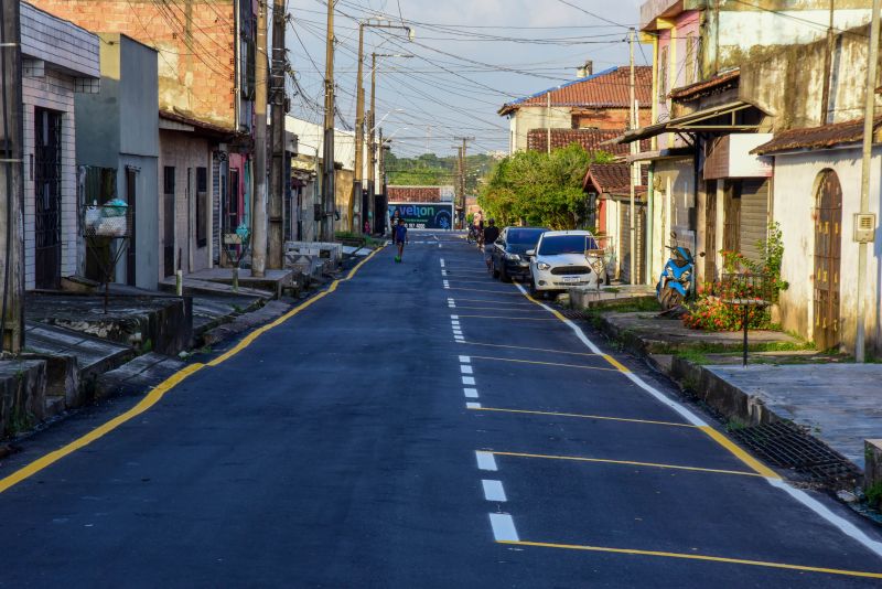 Inauguração de ruas pavimentadas nas We´s 55,56,57,58,60,61 E 62 no conjunto Guajará I
