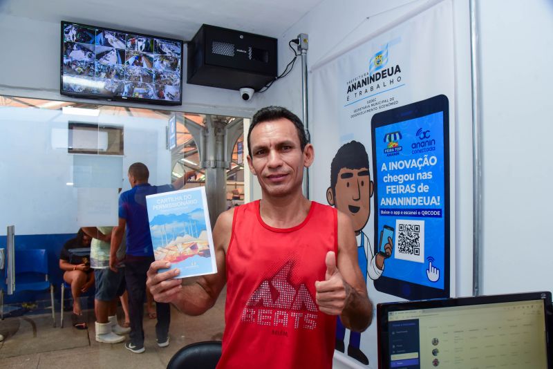 Entrega de equipamentos para feirantes da feira Cidade Nova IV e lançamento do aplicativo Feira Top Ananin
