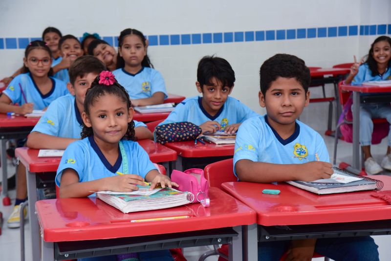 Inauguração da unidade de Educação EMEF Herminio Calvinho Filho na rodovia dos Trabalhadores na Cidade Nova