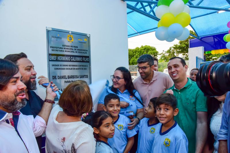 Inauguração da unidade de Educação EMEF Herminio Calvinho Filho na rodovia dos Trabalhadores na Cidade Nova