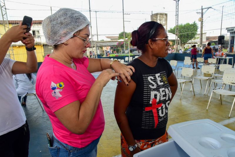 Ação Corujão da Saúde nos bairros no centro comunitário Saint Clair Passarinho no 40 Horas