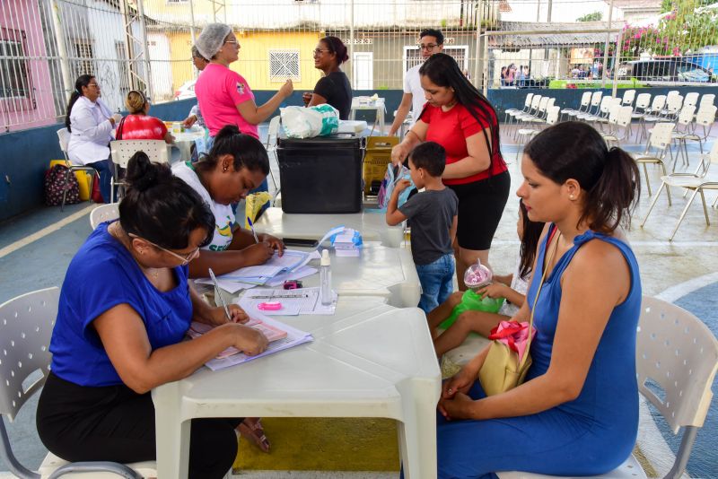 Ação Corujão da Saúde nos bairros no centro comunitário Saint Clair Passarinho no 40 Horas