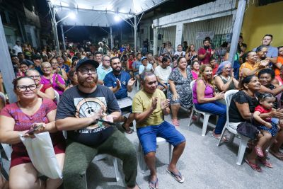 Galeria: Entrega de títulos de propriedade na comunidade Todos os Santos no bairro do Coqueiro