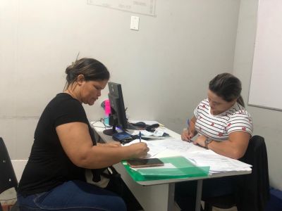 Dossiês: Contemplados para o Residencial Pouso do Aracanga comparecem à SEHAB 