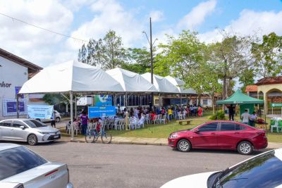 Moradores do Conjunto Roraima Amapá I são atendidos pelo programa Prefeitura em Movimento