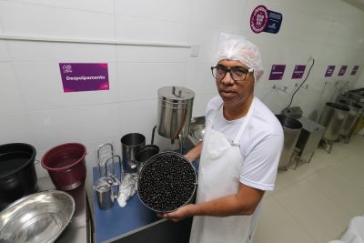 Casa do Açaí realiza curso de boas práticas de alimentos para batedores 