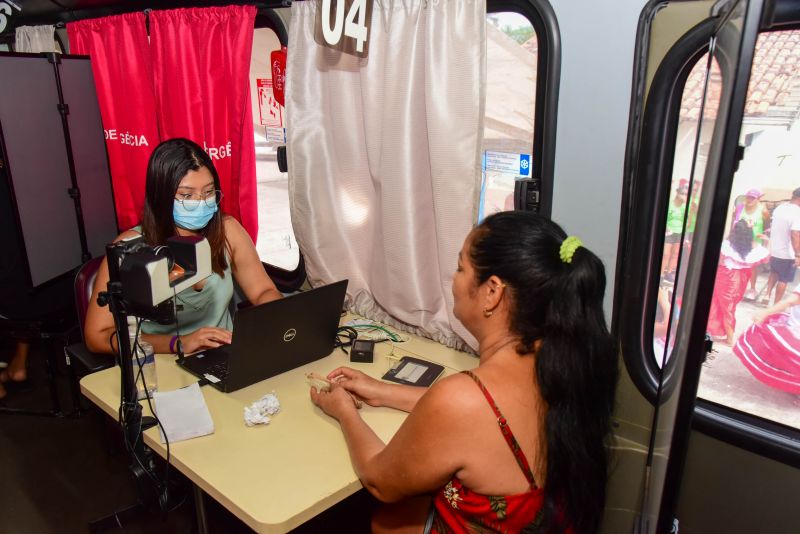 Programa Prefeitura em Movimento na feira do Francisquinho no bairro do Jaderlândia