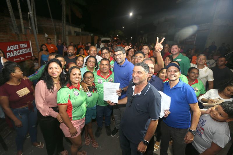 Assinatura de ordem de serviço para inicio das obras de Construção da nova praça do conjunto Moara no bairro de Águas Lindas
