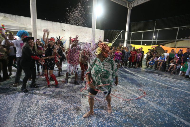 Baile de Máscara da Terceira Idade CRAS Estrela Ananin bairro de Águas Lindas