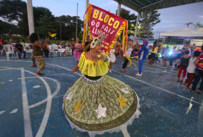 Baile de Máscara da Terceira Idade CRAS Estrela Ananin bairro de Águas Lindas