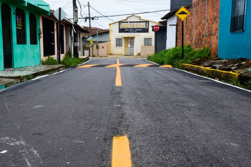 Inauguração de ruas pavimentadas na Cidade Nova Vlll no bairro Coqueiro