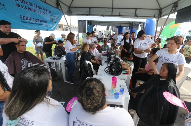 Serviços gratuitos do Programa Prefeitura em Movimento no Icuí Guajará