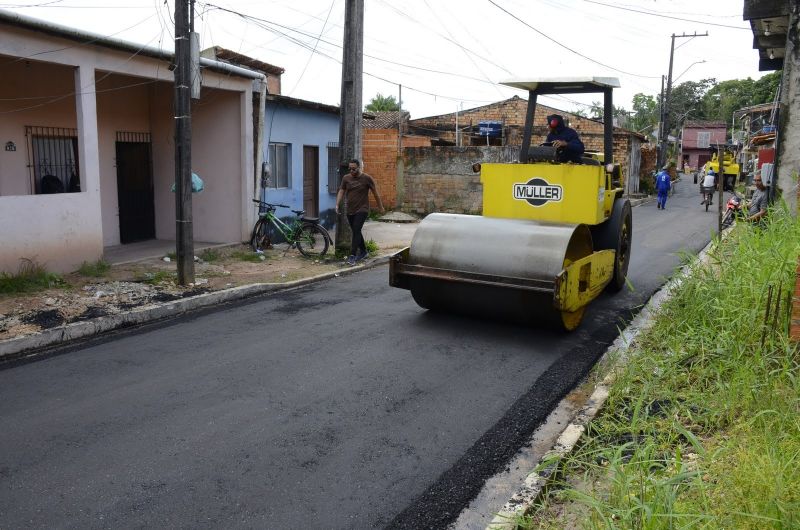 Visita as obras de asfaltamento no Jardim Nova Vida no bairro 40 Horas