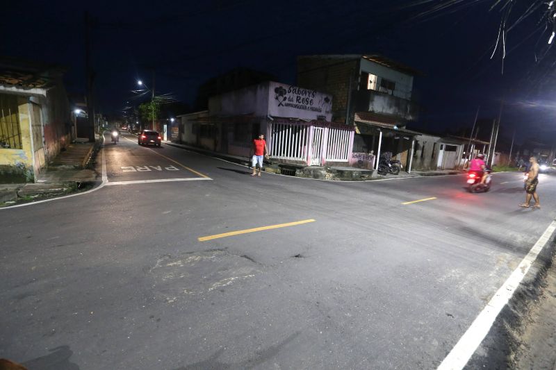 Inauguração asfáltica da rua Oliveira no bairro Distrito Industrial