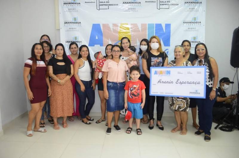 Ananin Esperança, programa municipal de crédito ao microempreendedor.
