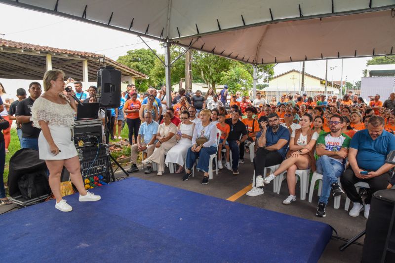 Assinatura de ordem de serviço para construção do Parque Zona Sul no conjunto Julia Seffer