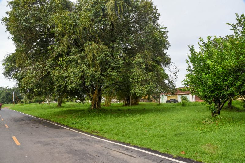 Assinatura de ordem de serviço para construção do Parque Zona Sul no conjunto Julia Seffer