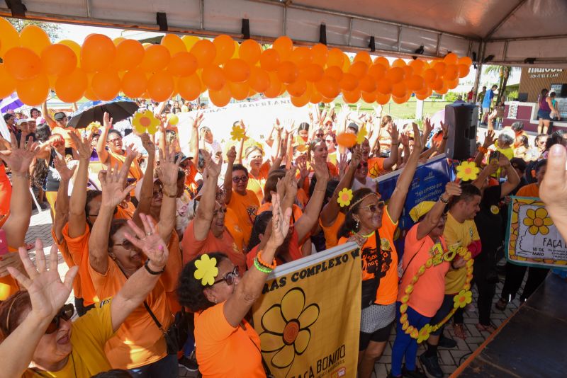 Faça bonito vai ao parque com o Maio Laranja