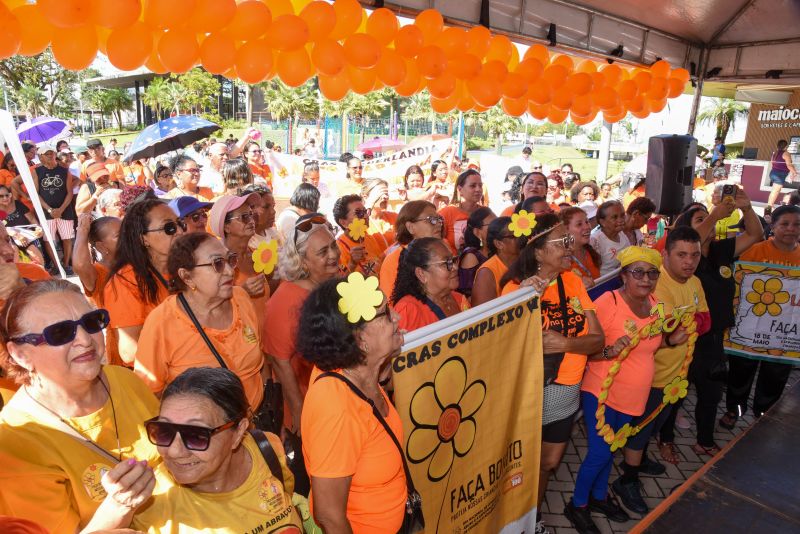 Faça bonito vai ao parque com o Maio Laranja