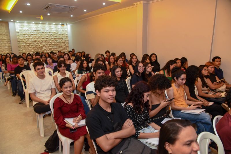 Palestra COP 30 no Colégio Intelectual na Cidade Nova