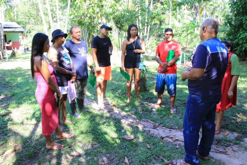 Curso de Avicultura na comunidade Quilombo do Abacatal