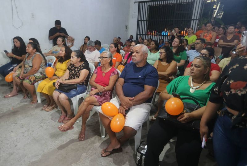 Entrega de Títulos de Propriedade no bairro Levilândia