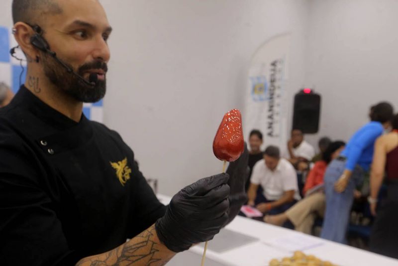 Lançamento do curso doces que encantam no auditório da ACIA