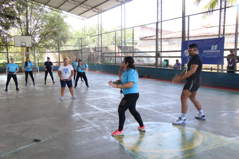Caravana do Esporte na quadra Lauro Leite no bairro Guanabara