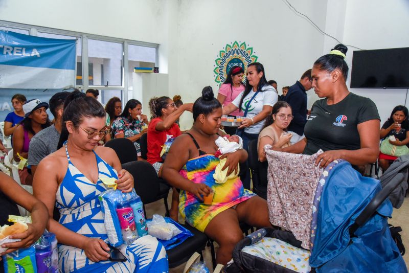 Ação agosto dourado no CRAS Estrela Ananin no conjunto Júlia Seffer
