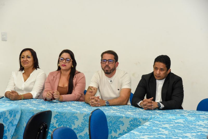 Lançamento da revista Práxis