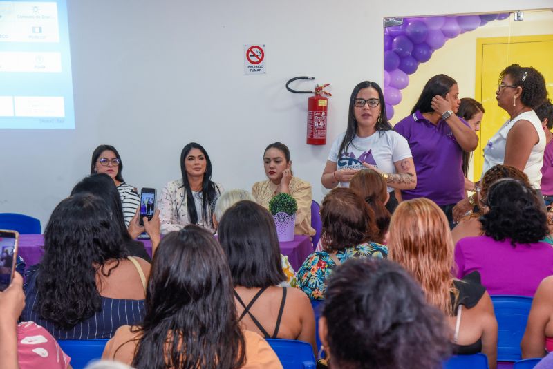Ação agosto lilás na Casa da Mulher Brasileira