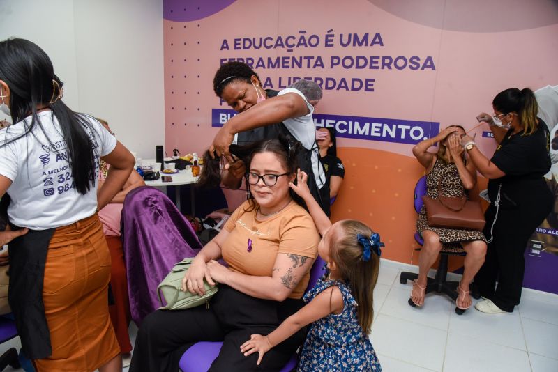 Ação agosto lilás na Casa da Mulher Brasileira
