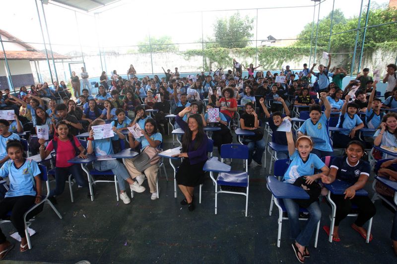 Palestra Maria da Penha Vai á escola Padre Gabriel