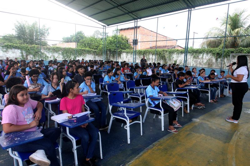 Palestra Maria da Penha Vai á escola Padre Gabriel