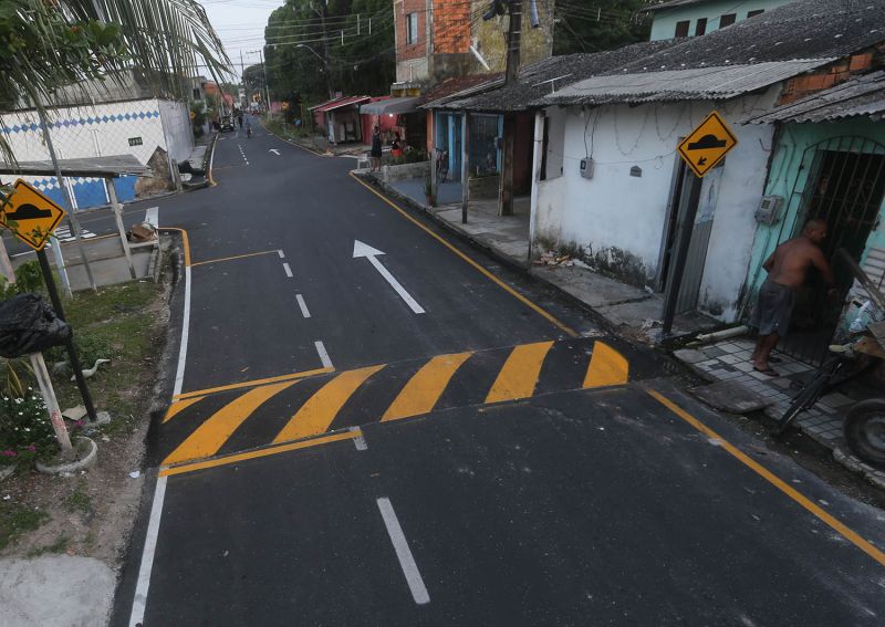 Inauguração de ruas pavimentadas no bairro da Guanabara