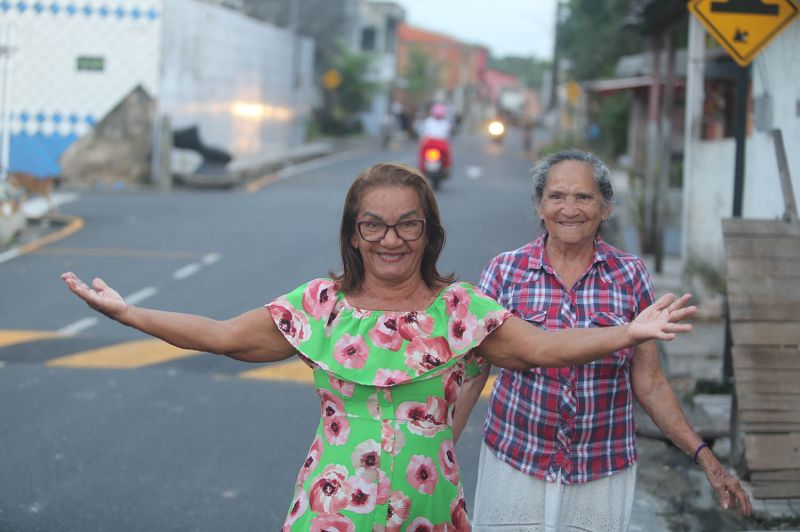 Inauguração de ruas pavimentadas no bairro da Guanabara