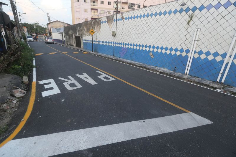 Inauguração de ruas pavimentadas no bairro da Guanabara