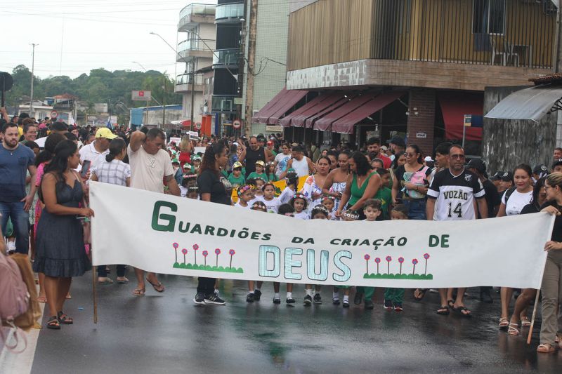 Desfile dos Anjos da Guarda