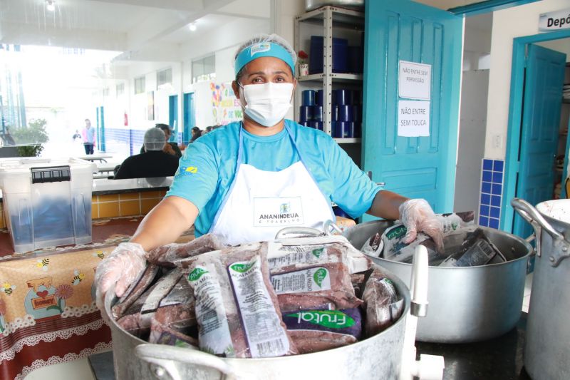 Tá na Hora da Merenda na EMEF Maria Estelita