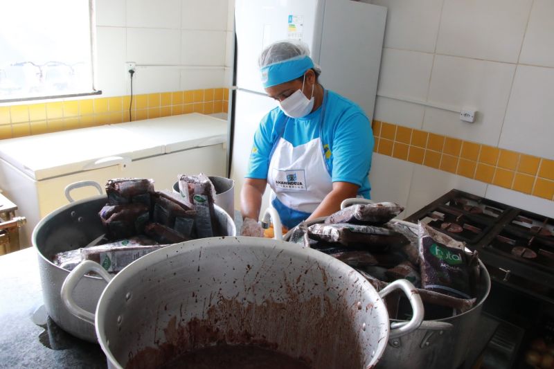 Tá na Hora da Merenda na EMEF Maria Estelita