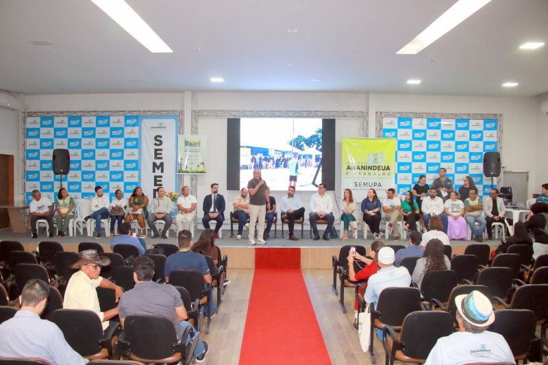 Conferência Municipal de Meio Ambiente no auditório da SEMED