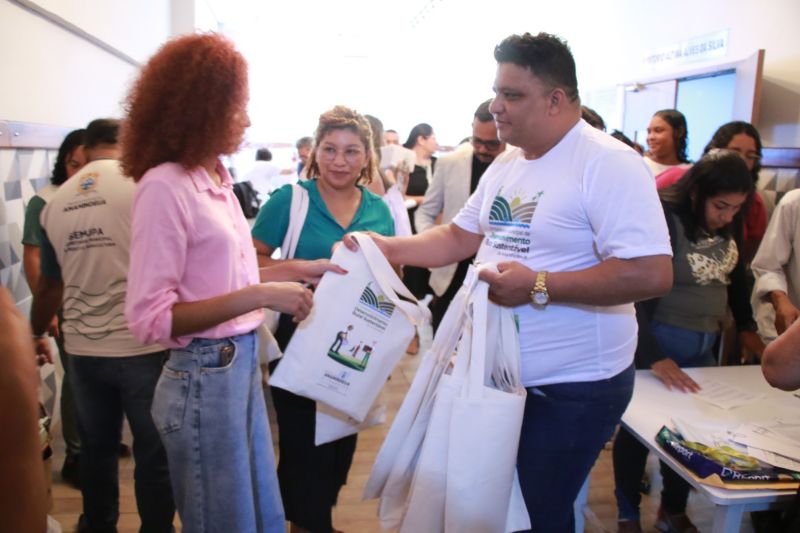 Conferência Municipal de Meio Ambiente no auditório da SEMED