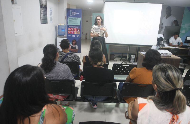 Curso e Capacitação na sala de Empreendedor