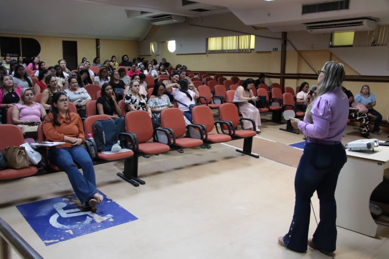 Capacita Suas e entrega de prêmios no auditório Unama BR