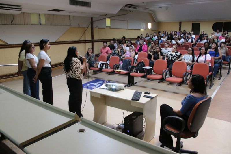 Capacita Suas e entrega de prêmios no auditório Unama BR