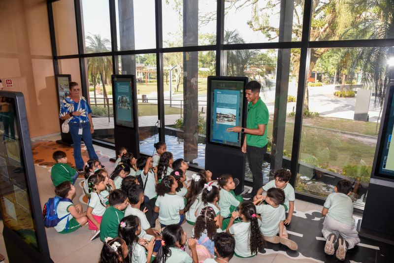 Visita guiada no parque Vila Maguary dos alunos da escola Gregório de Almeida Brito