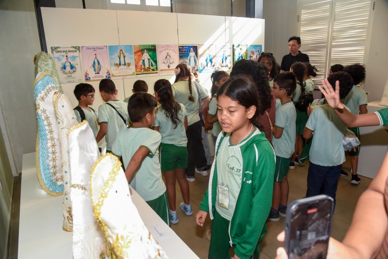 Visita guiada no parque Vila Maguary dos alunos da escola Gregório de Almeida Brito